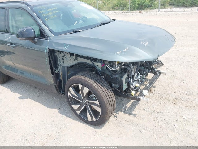 Продаж на аукціоні авто 2026 Volvo Xc40 Plus, B5 Awd Gas (mild Hybrid), Dark, vin: YV4L12UC4T2772243, номер лоту: 45686787