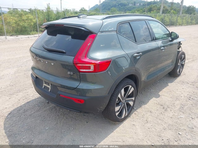 Продаж на аукціоні авто 2026 Volvo Xc40 Plus, B5 Awd Gas (mild Hybrid), Dark, vin: YV4L12UC4T2772243, номер лоту: 45686787