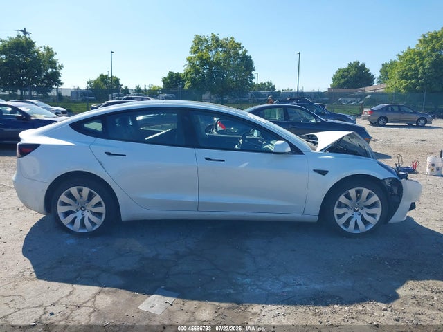 Продажа на аукционе авто 2022 Tesla Model 3 Long Range Dual Motor All-wheel Drive, vin: 5YJ3E1EB2NF151672, номер лота: 45686793