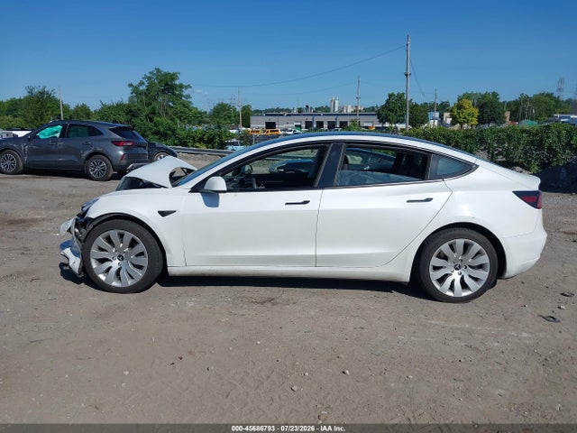Продажа на аукционе авто 2022 Tesla Model 3 Long Range Dual Motor All-wheel Drive, vin: 5YJ3E1EB2NF151672, номер лота: 45686793
