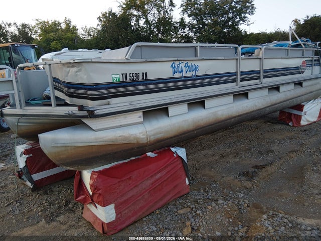 45686809 :رقم المزاد ، BUH253441192 vin ، 1992 Suntracker Pontoon مزاد بيع