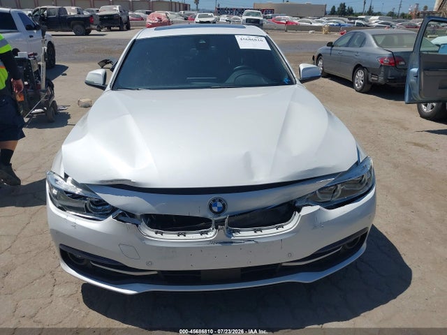 BMW 330e Iperformance 2017 WBA8E1C30HA156283 Image 12