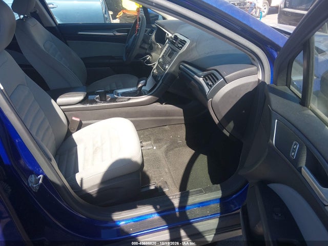 Продажа на аукционе авто 2015 Ford Fusion S, vin: 3FA6P0G72FR294735, номер лота: 45686820