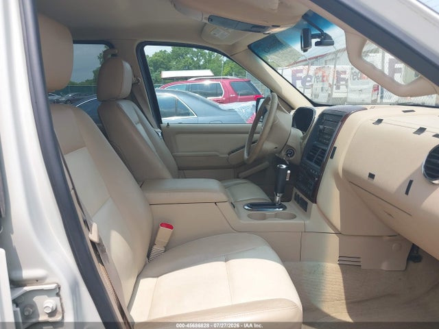 Продажа на аукционе авто 2006 Ford Explorer Limited, vin: 1FMEU75E66ZA15383, номер лота: 45686828
