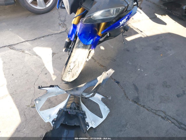 Yamaha Yzfr6 C 2015 JYARJ16Y0FA009111 Image 11