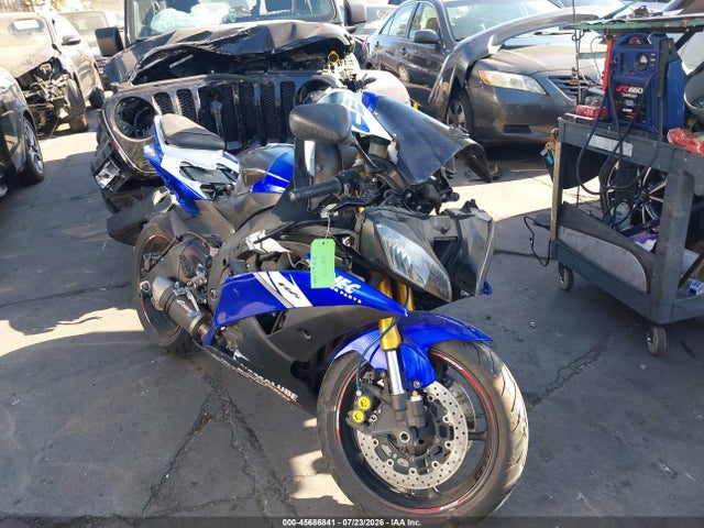 Yamaha Yzfr6 C 2015 JYARJ16Y0FA009111 Image 16