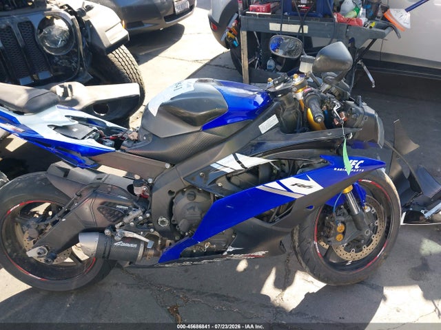 Yamaha Yzfr6 C 2015 JYARJ16Y0FA009111 Image 12