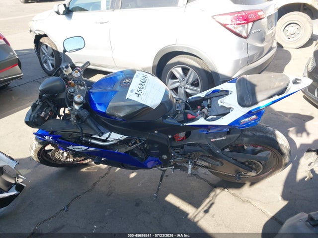 Yamaha Yzfr6 C 2015 JYARJ16Y0FA009111 Image 13