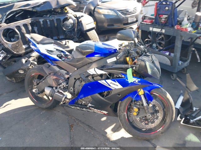 Yamaha Yzfr6 C 2015 JYARJ16Y0FA009111 Image 8