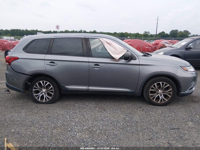 45686901 :رقم المزاد ، JA4AD2A30JJ004634 vin ، 2018 Mitsubishi Outlander Es مزاد بيع