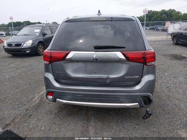 45686901 :رقم المزاد ، JA4AD2A30JJ004634 vin ، 2018 Mitsubishi Outlander Es مزاد بيع