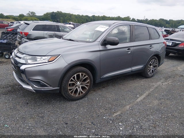 45686901 :رقم المزاد ، JA4AD2A30JJ004634 vin ، 2018 Mitsubishi Outlander Es مزاد بيع