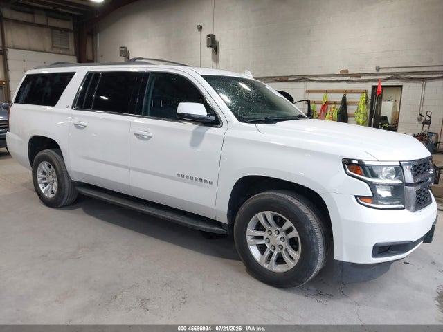 45686934 :رقم المزاد ، 1GNSKJKC1FR569158 vin ، 2015 Chevrolet Suburban 1500 Lt مزاد بيع
