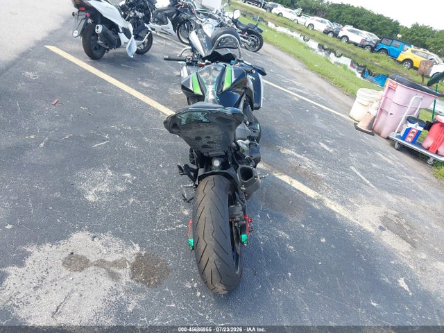 Kawasaki Zr800 B 2016 JKBZRCB16GDA13805 Image 6