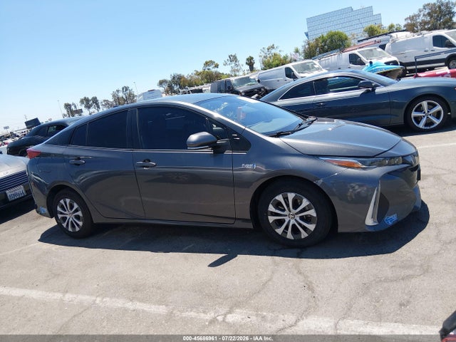 JTDKAMFP5M3174393 Toyota Prius Prime Le