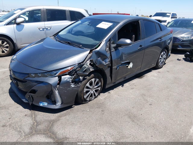 JTDKAMFP5M3174393 Toyota Prius Prime Le