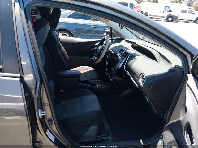 JTDKAMFP5M3174393 Toyota Prius Prime Le