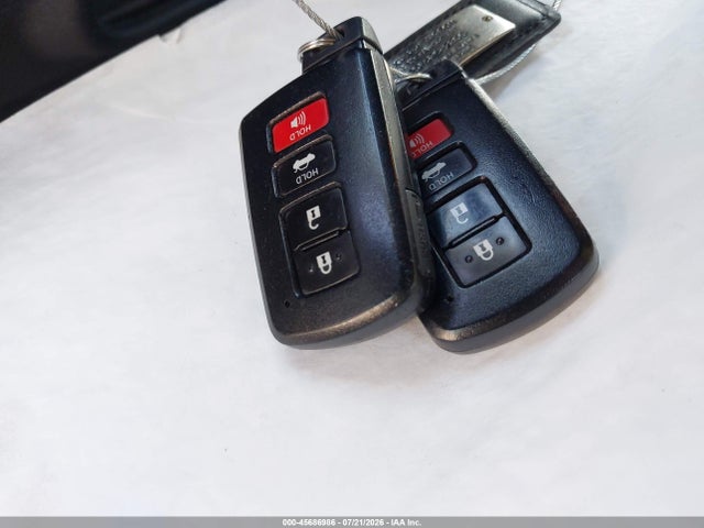 4T1BK1EB1GU229319 Toyota AVALON XLE