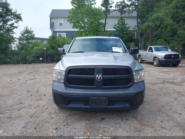 45687071 :رقم المزاد ، 3C6JR6DG7HG680983 vin ، 2017 Ram 1500 مزاد بيع
