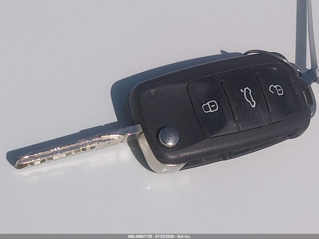 45687129 :رقم المزاد ، 3VWDB7AJ3HM257123 vin ، 2017 Volkswagen Jetta 1.4t Se مزاد بيع