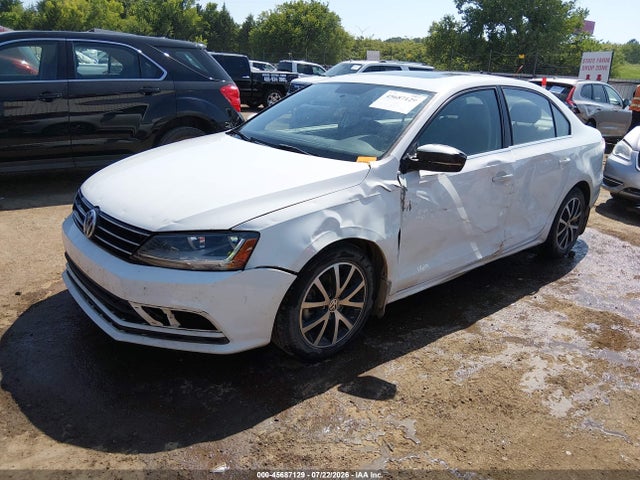 45687129 :رقم المزاد ، 3VWDB7AJ3HM257123 vin ، 2017 Volkswagen Jetta 1.4t Se مزاد بيع