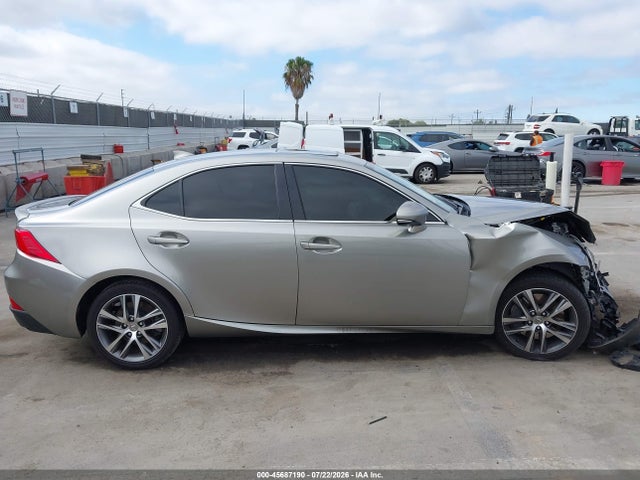 Lexus IS 300 2018 JTHBA1D22J5075213 Image 14