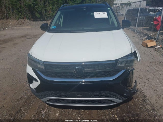2023 Volkswagen Taos 1.5t Se მანქანა იყიდება აუქციონზე, vin: 3VVEX7B28PM322810, აუქციონის ნომერი: 45687198