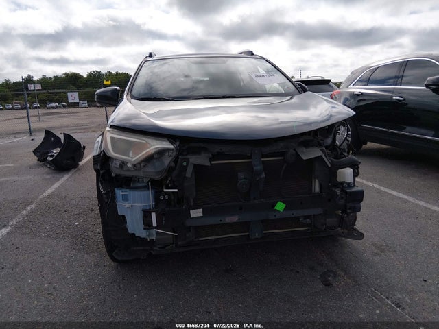 Toyota RAV4 LE 2016 JTMZFREV6GD090546 Image 13