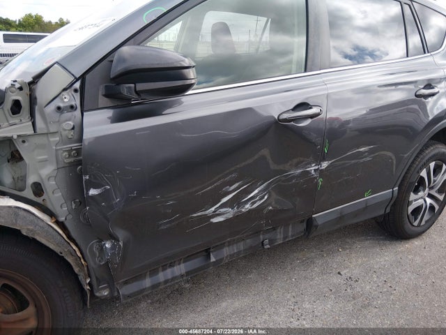 Toyota RAV4 LE 2016 JTMZFREV6GD090546 Image 18