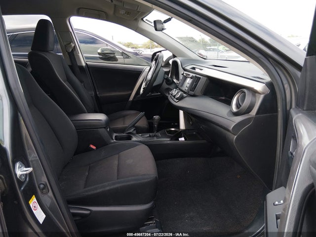 Toyota RAV4 LE 2016 JTMZFREV6GD090546 Image 5