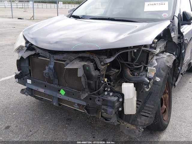 Toyota RAV4 LE 2016 JTMZFREV6GD090546 Image 6