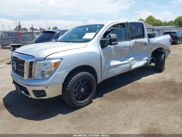 1N6AA1EJXJN500242 Nissan TITAN SV