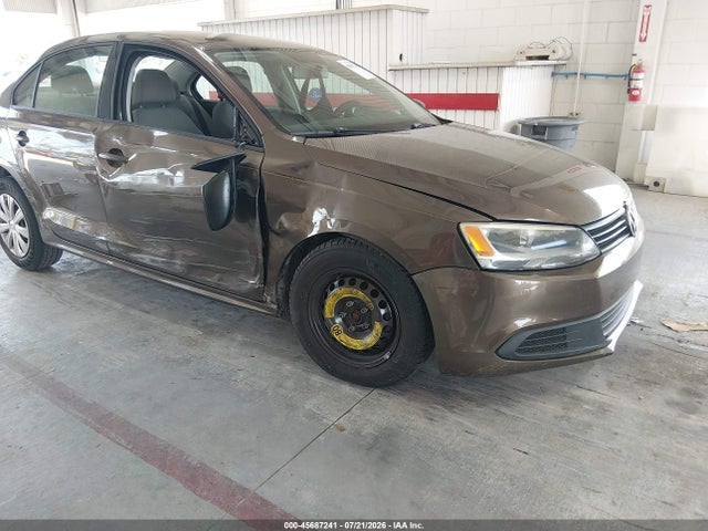 2014 Volkswagen Jetta 2.0l S მანქანა იყიდება აუქციონზე, vin: 3VW2K7AJ4EM292689, აუქციონის ნომერი: 45687241