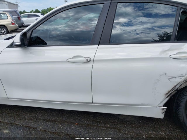 45687249 :رقم المزاد ، WBA8E5G57GNT93038 vin ، 2016 Bmw 320i Xdrive مزاد بيع
