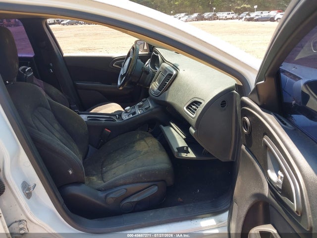 2015 Chrysler 200 Limited მანქანა იყიდება აუქციონზე, vin: 1C3CCCAB5FN722652, აუქციონის ნომერი: 45687271