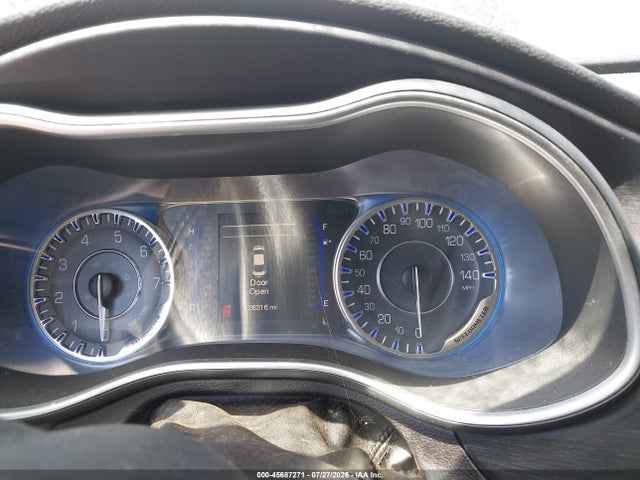 2015 Chrysler 200 Limited მანქანა იყიდება აუქციონზე, vin: 1C3CCCAB5FN722652, აუქციონის ნომერი: 45687271