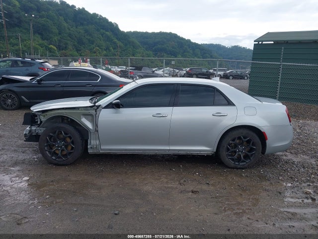 Продажа на аукционе авто 2019 Chrysler 300 Touring, vin: 2C3CCARG5KH566491, номер лота: 45687285