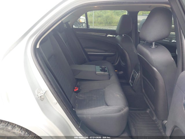 Продажа на аукционе авто 2019 Chrysler 300 Touring, vin: 2C3CCARG5KH566491, номер лота: 45687285