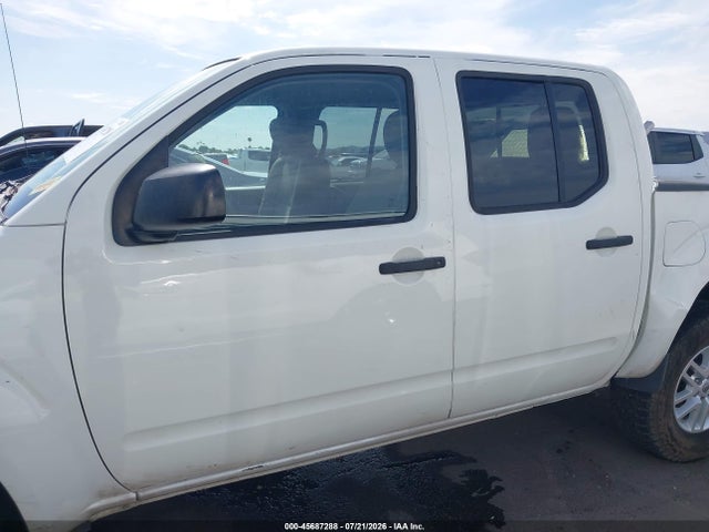 1N6AD0ER0JN748247 Nissan Frontier Sv
