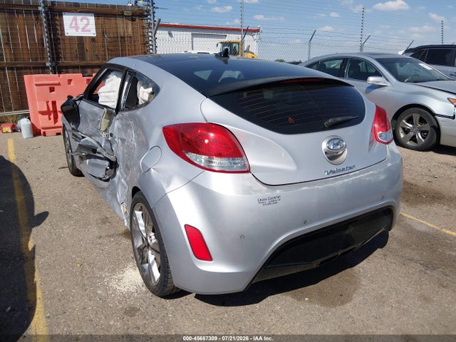 2016 Hyundai Veloster მანქანა იყიდება აუქციონზე, vin: KMHTC6AD4GU289455, აუქციონის ნომერი: 45687309