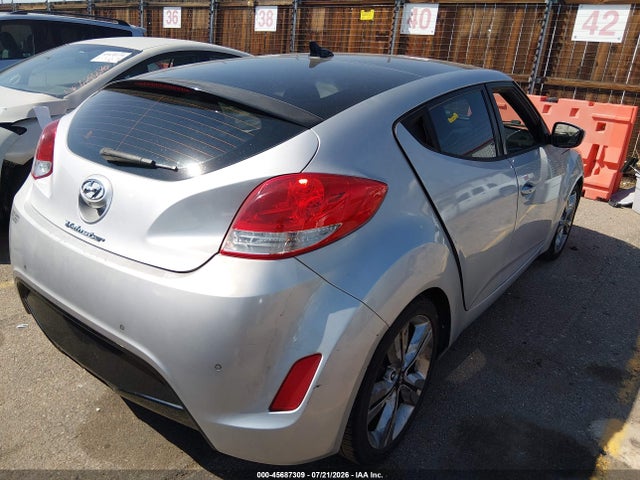 2016 Hyundai Veloster მანქანა იყიდება აუქციონზე, vin: KMHTC6AD4GU289455, აუქციონის ნომერი: 45687309