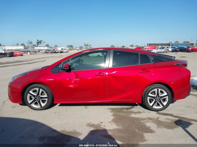 JTDKARFU7G3521052 Toyota Prius Three Touring