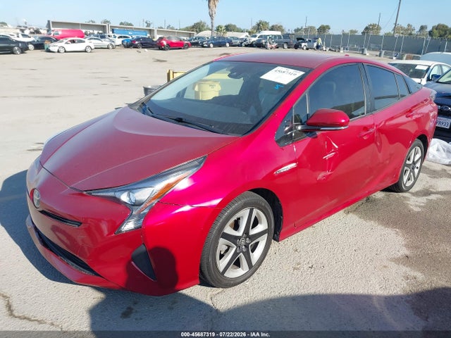 JTDKARFU7G3521052 Toyota Prius Three Touring