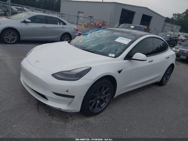 2022 Tesla Model 3 Rear-wheel Drive მანქანა იყიდება აუქციონზე, vin: 5YJ3E1EA2NF126228, აუქციონის ნომერი: 45687324