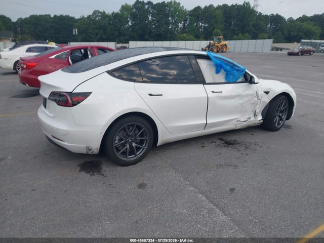 2022 Tesla Model 3 Rear-wheel Drive მანქანა იყიდება აუქციონზე, vin: 5YJ3E1EA2NF126228, აუქციონის ნომერი: 45687324