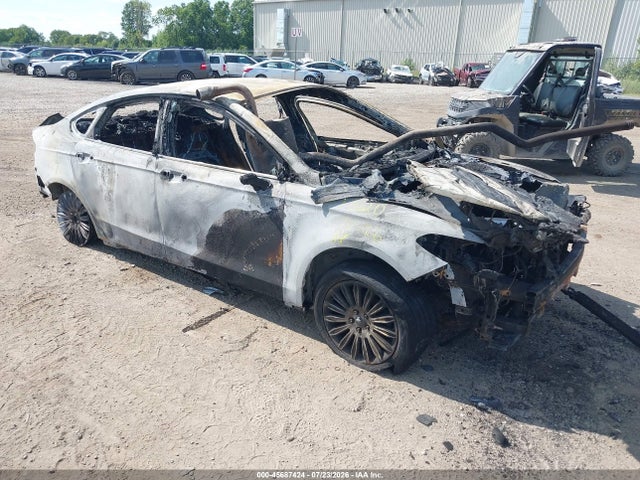 Продажа на аукционе авто 2016 Ford Fusion Hybrid S, vin: 3FA6P0UU6GR381629, номер лота: 45687424