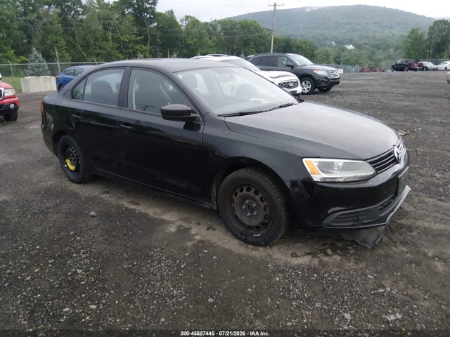 45687445 :رقم المزاد ، 3VW2K7AJ8BM019329 vin ، 2011 Volkswagen Jetta 2.0l S مزاد بيع