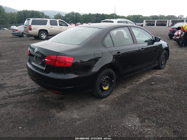 Продажа на аукционе авто 2011 Volkswagen Jetta 2.0l S, vin: 3VW2K7AJ8BM019329, номер лота: 45687445