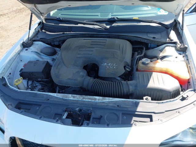 45687465 :رقم المزاد ، 2C3CCAAG2GH308139 vin ، 2016 Chrysler 300 Anniversary Edition مزاد بيع