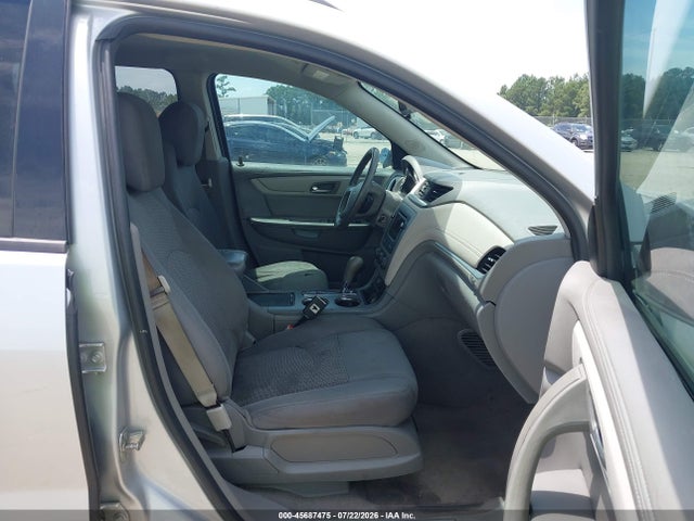 Chevrolet Traverse Ls 2017 1GNKRFED9HJ204340 Image 5